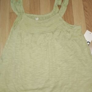 SO Smocked tank Med remote green